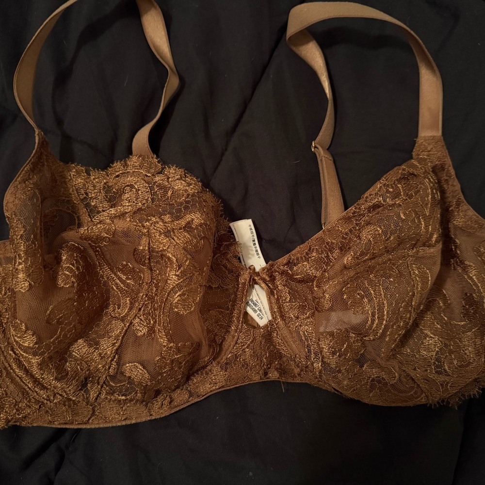 Victoria's Secret Lace Bra in Rich Brown